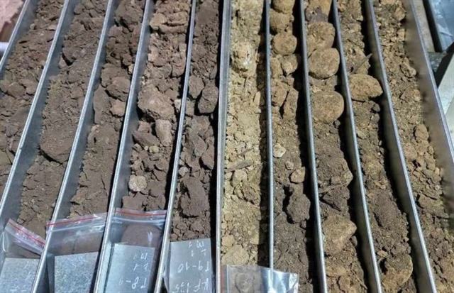 Hà Nội gives green light to controlled pilot of rare earth oxide production