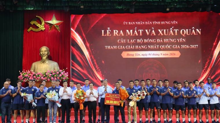 Ra mắt Hưng Yên FC, quyết tâm chinh phục V.League