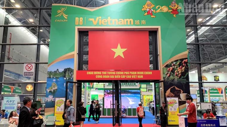 Khẳng định vị thế Việt Nam tại Hội chợ Trung Quốc-ASEAN