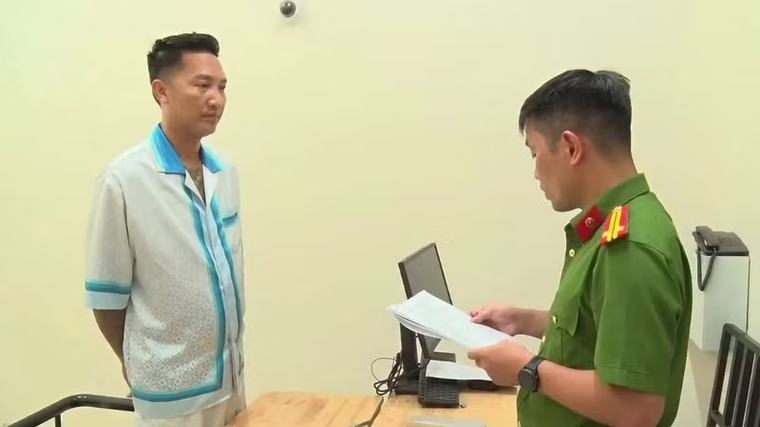Bị cáo buộc dùng chiêu “biết trước xổ số” để lừa tiền, Huấn “Hoa Hồng” khai gì?