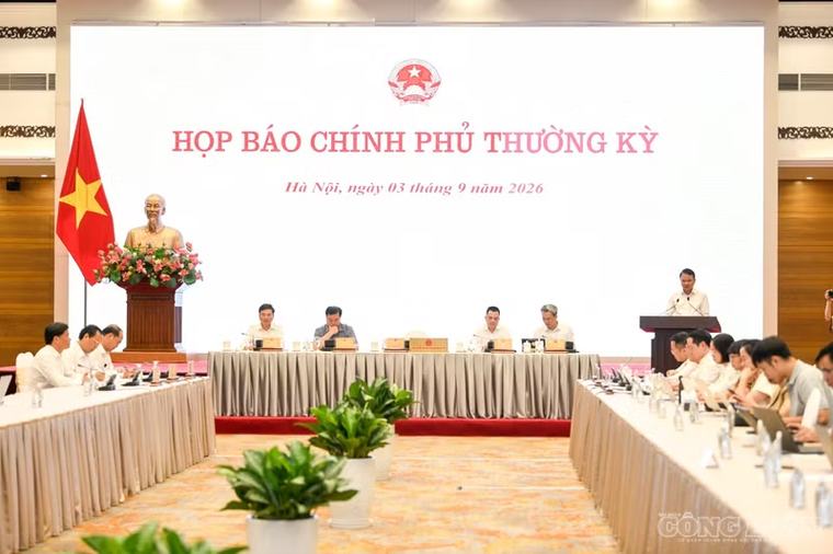 FDI tăng mạnh, gần 2.700 dự án tồn đọng được xử lý trong 8 tháng