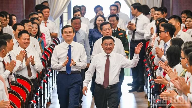 [Ảnh] Thường trực Ban Bí thư Trần Cẩm Tú dự khai giảng năm học mới tại Học viện Chính trị quốc gia Hồ Chí Minh