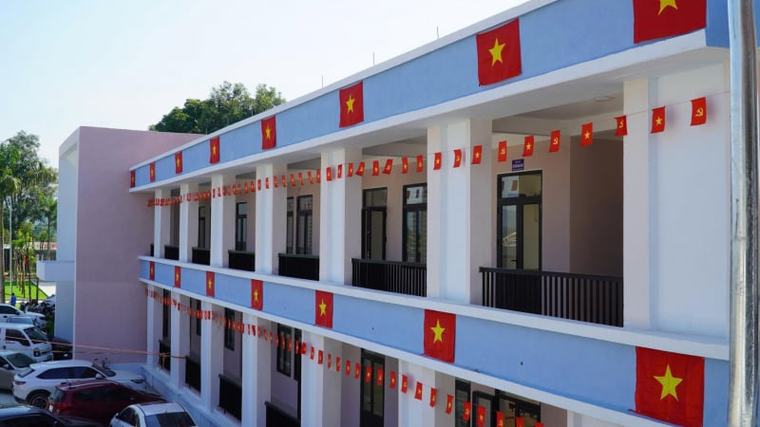 Trường nội trú gần 160 tỷ đồng ở Hà Tĩnh rực rỡ trước thềm năm học mới