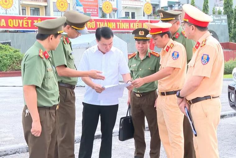 Công an Thanh Hoá xuyên lễ phục vụ nhân dân