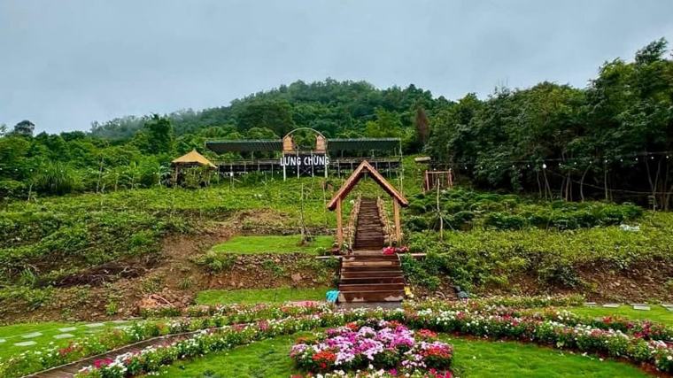 An Giang: Xâm phạm đất rừng phòng hộ, 2 chủ tiệm cà phê "hot trend" Lưng Chừng trên đồi Tà Pạ bị xử phạt