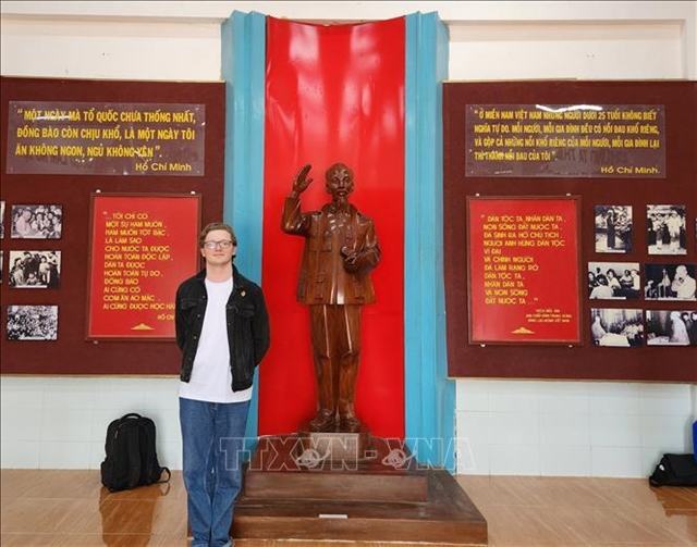 Việt Nam has three key factors to turn policies into reality: British scholar