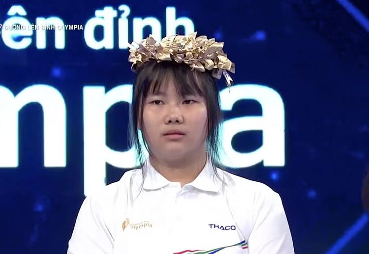 Nữ sinh tiếc không bấm chuông sớm, giành vòng nguyệt quế Đường Olympia với điểm số cách biệt
