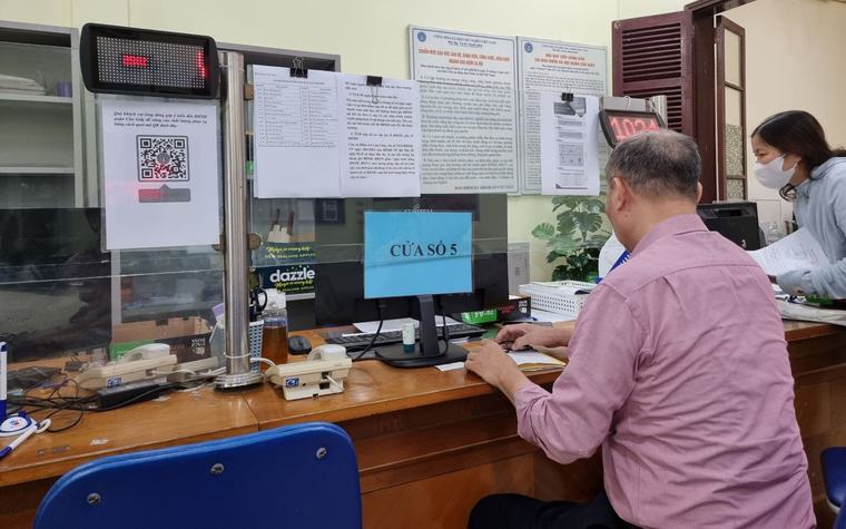 Thủ tục nhận trợ cấp hằng tháng cho lao động chưa đủ điều kiện hưởng lương hưu