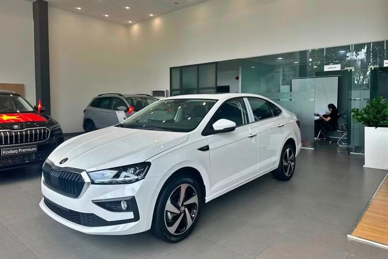 Skoda Slavia giảm giá xuống dưới ngưỡng 400 triệu đồng