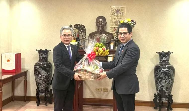 Đại sứ quán Lào tại Philippines chúc mừng Quốc khánh Việt Nam