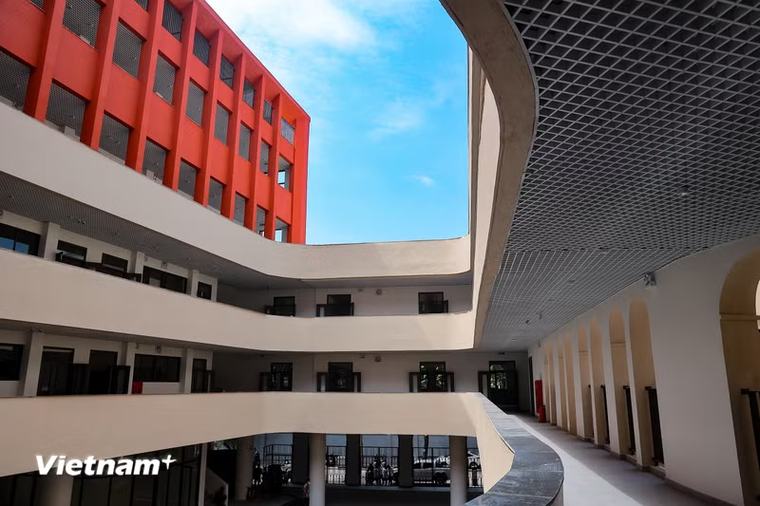 Diện mạo mới đẹp tựa trời Âu của ngôi trường gần 100 năm tuổi tại Hà Nội
