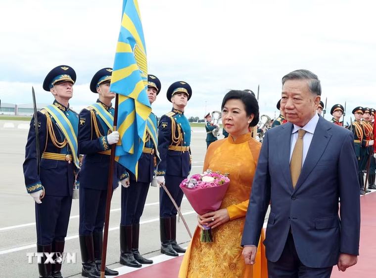 Tổng Bí thư, Chủ tịch nước Tô Lâm và Phu nhân bắt đầu thăm cấp Nhà nước Liên bang Nga