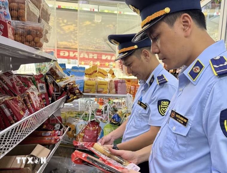 Hà Nội kiểm soát chặt nguồn gốc, an toàn hàng hóa dịp Tết Trung thu