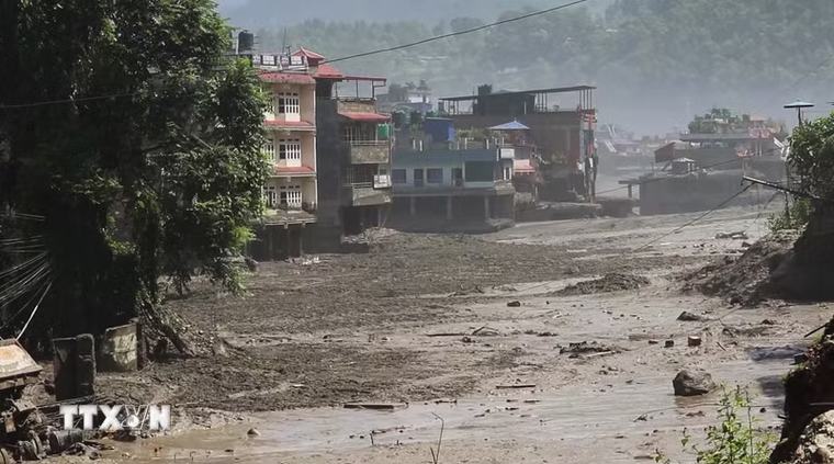 Lũ quét tại Nepal và Trung Quốc: Chú trọng hỗ trợ tâm lý sau thảm họa