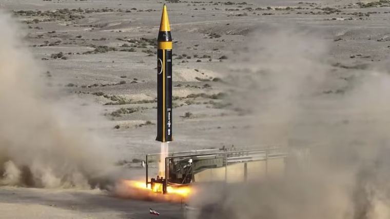 Iran dội “mưa hoả lực” tấn công loạt căn cứ Mỹ tại 4 nước Trung Đông