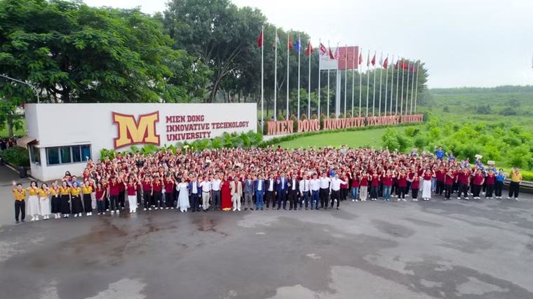 MIT Uni. khai giảng năm học mới, hơn 600 sinh viên và 20 doanh nghiệp/đối tác tham dự