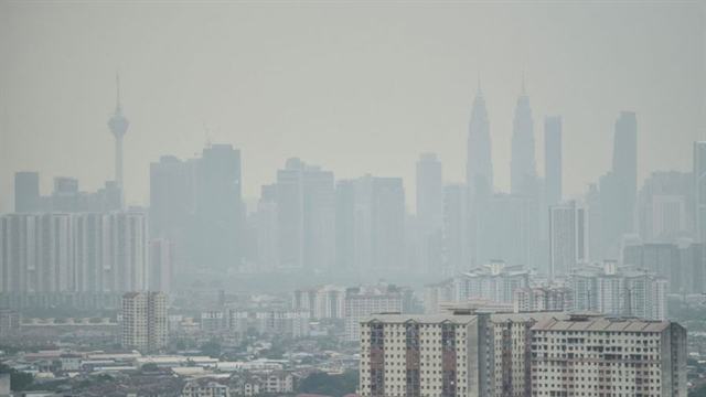 Haze besieges Southeast Asia as Indonesia’s wildfires blaze away