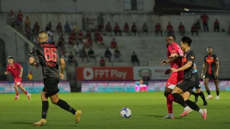 Hải Phòng FC thua đậm Ninh Bình FC khi tái ngộ HLV Chu Đình Nghiêm