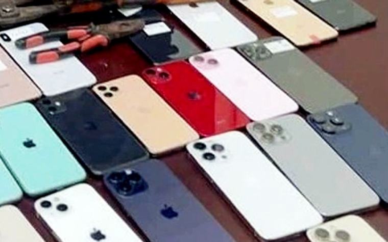 Đột nhập cửa hàng, cuỗm 29 iPhone hơn 200 triệu đồng