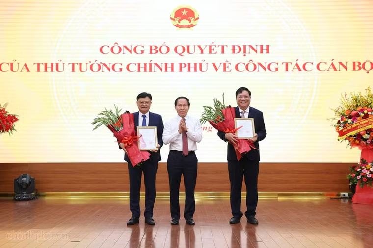 Trao Quyết định điều động, bổ nhiệm 2 Phó Tổng Thanh tra Chính phủ