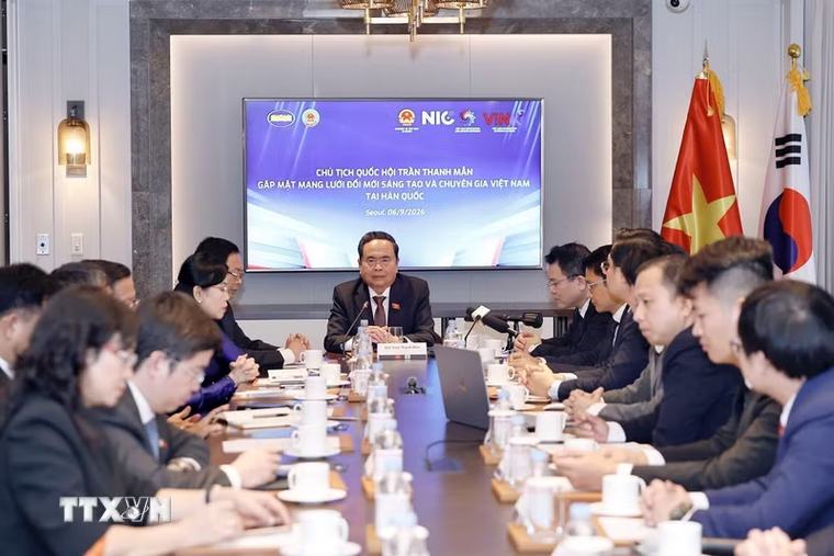 Chủ tịch Quốc hội gặp thành viên Mạng lưới Đổi mới sáng tạo và chuyên gia Việt Nam tại Hàn Quốc