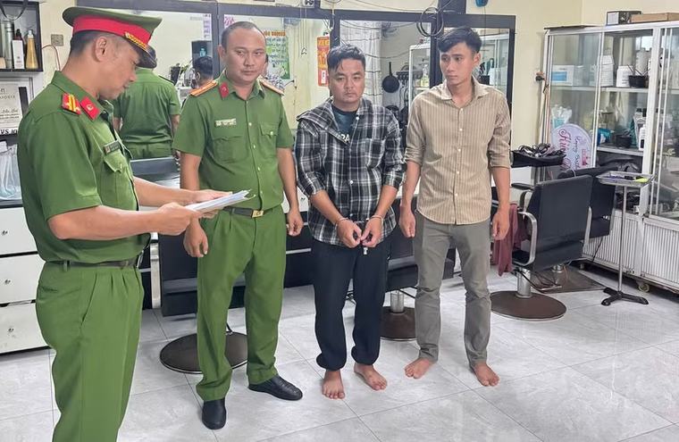 Khởi tố nhóm đối tượng bắt người trái pháp luật để đòi nợ