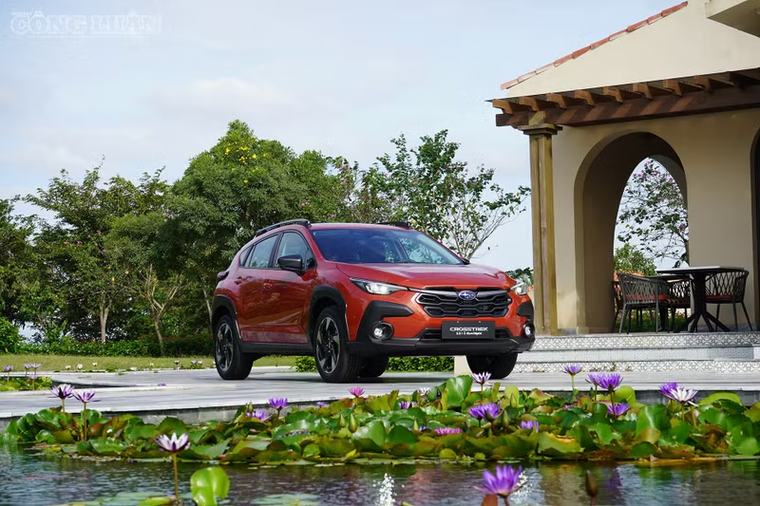 Giá xe Subaru Crosstrek có ‘đáy’ mới, khách mua được giảm 329 triệu đồng