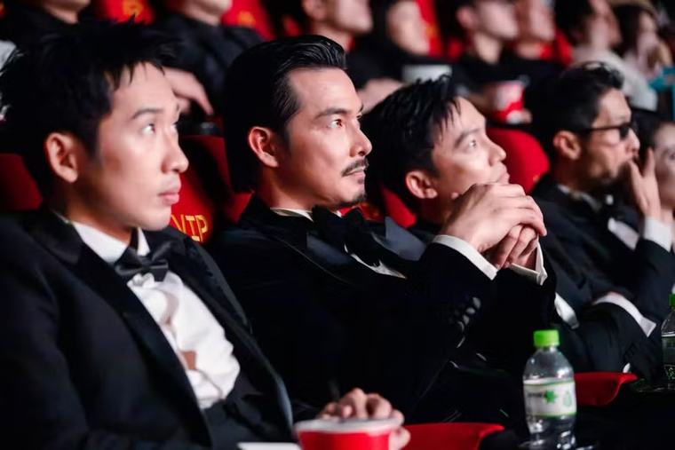 Johnny Trí Nguyễn nói lý do 'Hộ linh tráng sĩ' phải trả giá