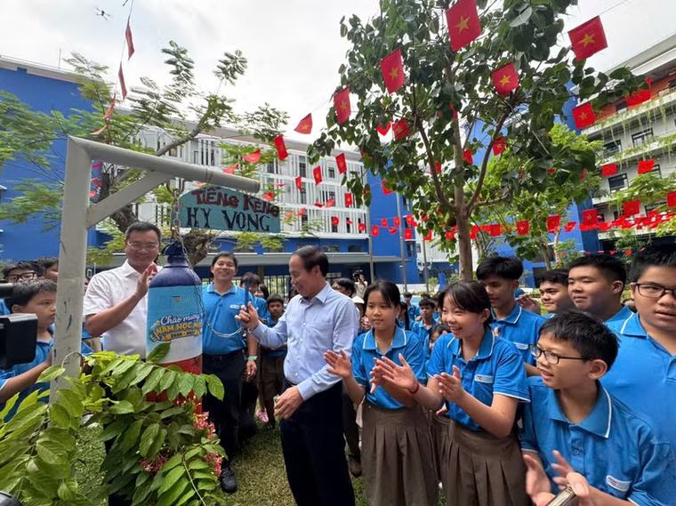 Phó Thủ tướng Lê Tiến Châu: "Qua giông bão, chúng ta sẽ mạnh mẽ hơn!"