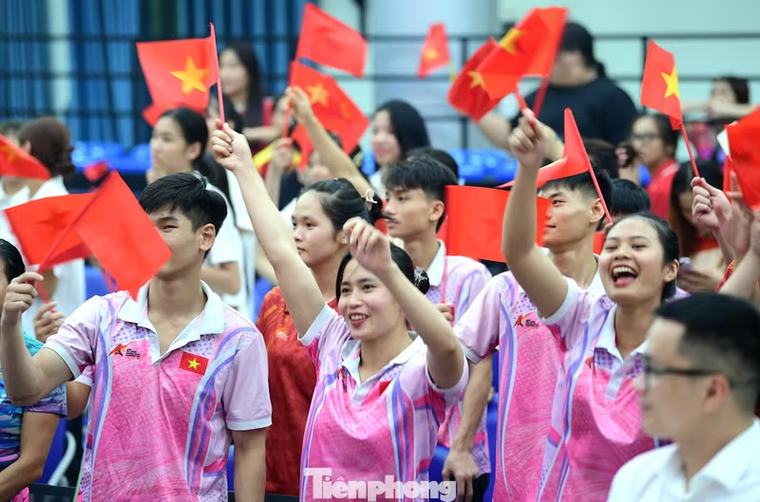Tuyển thủ Việt Nam hòa nhịp nghệ thuật, sẵn sàng vươn tầm châu lục