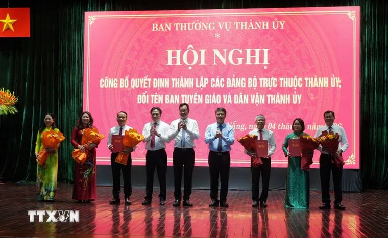 Công bố quyết định thí điểm thành lập 2 Đảng bộ trực thuộc Thành ủy Đà Nẵng