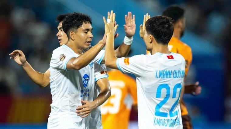 Thép xanh Nam Định thắng đậm 4-0 HAGL ngày ra quân V.League 2026/2027