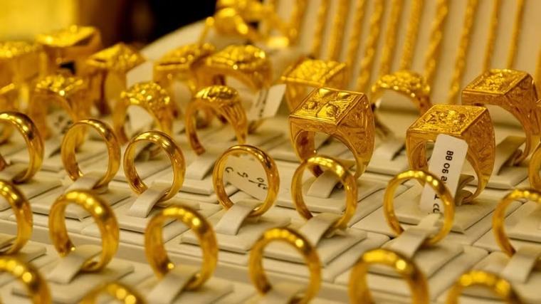 Giá vàng nhẫn tăng vượt vàng SJC