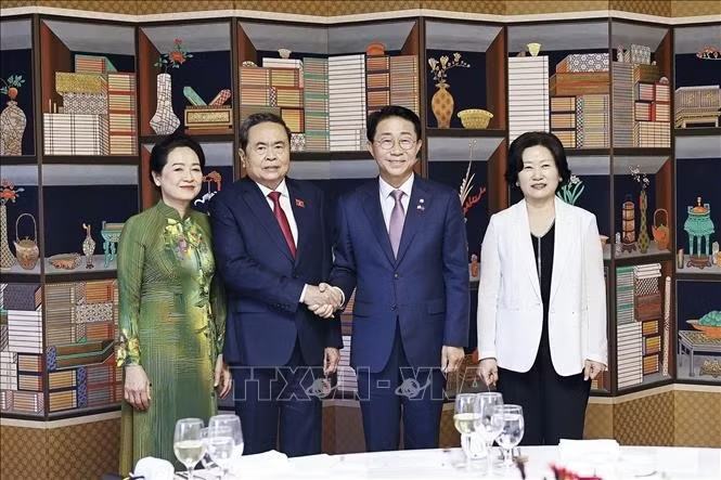 Chủ tịch Quốc hội Hàn Quốc Cho Jeong Sik cùng Phu nhân chủ trì tiệc chiêu đãi Chủ tịch Quốc hội Trần Thanh Mẫn và Phu nhân