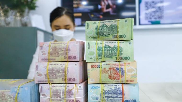 Tín dụng khách hàng lớn vượt 9,2 triệu tỷ, nợ xấu cao hơn mặt bằng chung