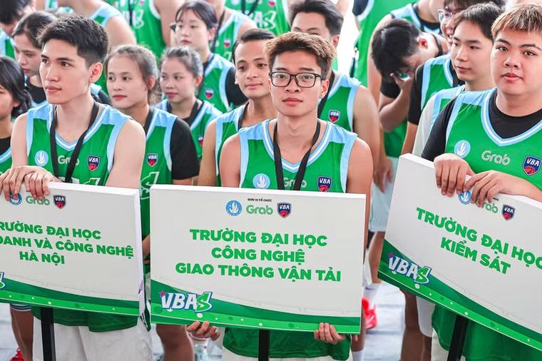24 đội bóng rổ sinh viên cùng 'đốt nóng' sân đấu Hà Nội