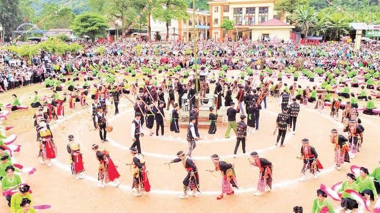 Rộn ràng hội Pay tái ở Lâm Thượng
