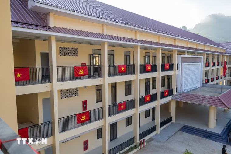 Đà Nẵng: Trẻ em vùng biên thêm cơ hội học tập và trưởng thành tại những ngôi trường mới
