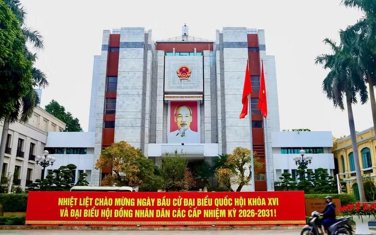 Hà Nội muốn hạ giải trụ sở UBND TP để xây công trình cao 9 tầng