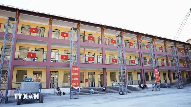 Tuyên Quang: Học sinh vùng cực Bắc đón năm học mới trong ngôi trường khang trang