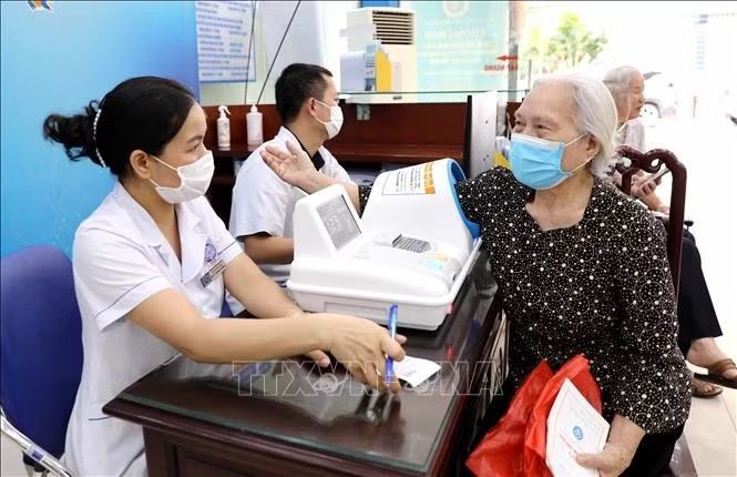 Đề xuất tăng dần mức hưởng BHYT từ năm 2027 và mở rộng chi trả khám sức khoẻ định kỳ