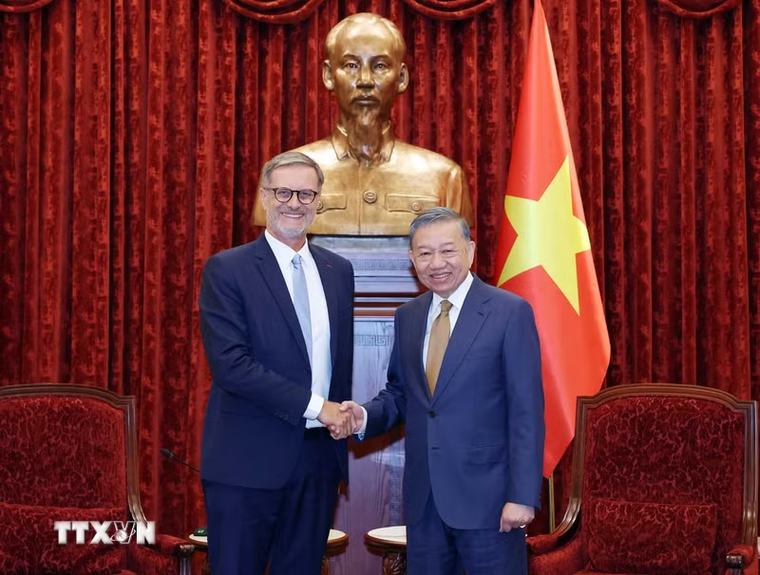 Tổng Bí thư, Chủ tịch nước Tô Lâm tiếp Đại sứ Cộng hòa Pháp tại Việt Nam