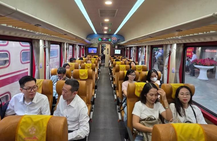 Tiếp tục nghiên cứu, nhân rộng mô hình 'đoàn tàu chuyên biệt'