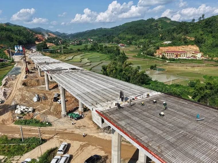 Nghiên cứu kỹ cơ chế, chính sách áp dụng chung cho các tuyến cao tốc