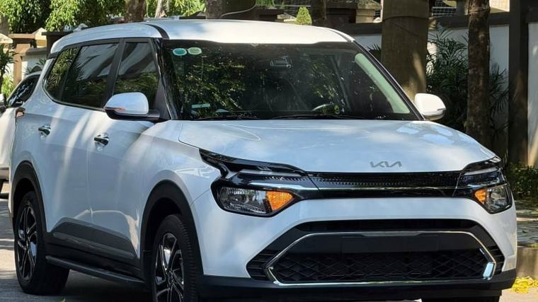 Sau 2 năm lăn bánh, xe 7 chỗ KIA Carens bán lại giá lỗ ngỡ ngàng