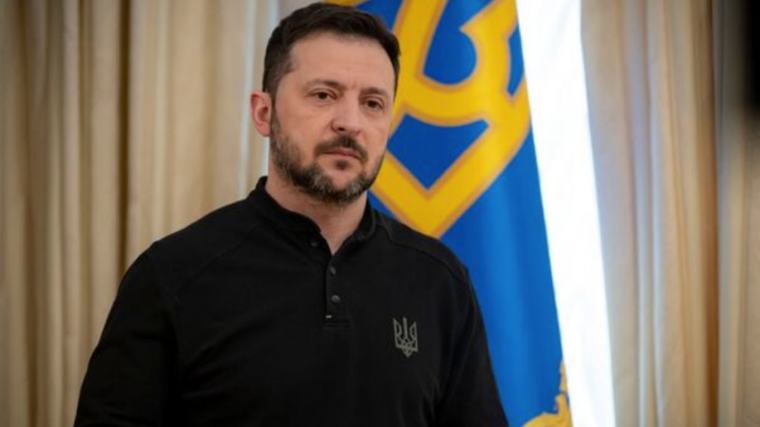 Ông Zelensky phê duyệt kế hoạch đáp trả Nga, tuyên bố sẽ chủ động lựa chọn thời điểm