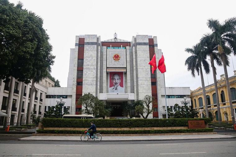 Hà Nội dự kiến ‘hạ giải’ nhiều tòa nhà bên hồ Hoàn Kiếm để tái thiết cảnh quan