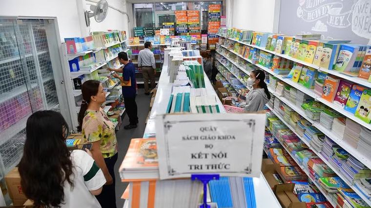 Sẽ sửa đồng bộ chương trình, sách giáo khoa lớp 1-12