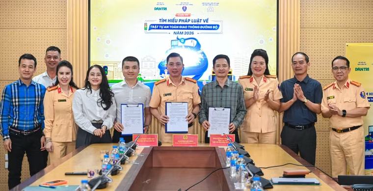 Cục CSGT, Hiệp hội Bảo hiểm Việt Nam và Báo Dân trí tổ chức thi tìm hiểu Luật Giao thông