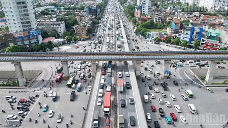 Chủ động phân luồng, bảo đảm giao thông thông suốt ngày cuối kỳ nghỉ lễ